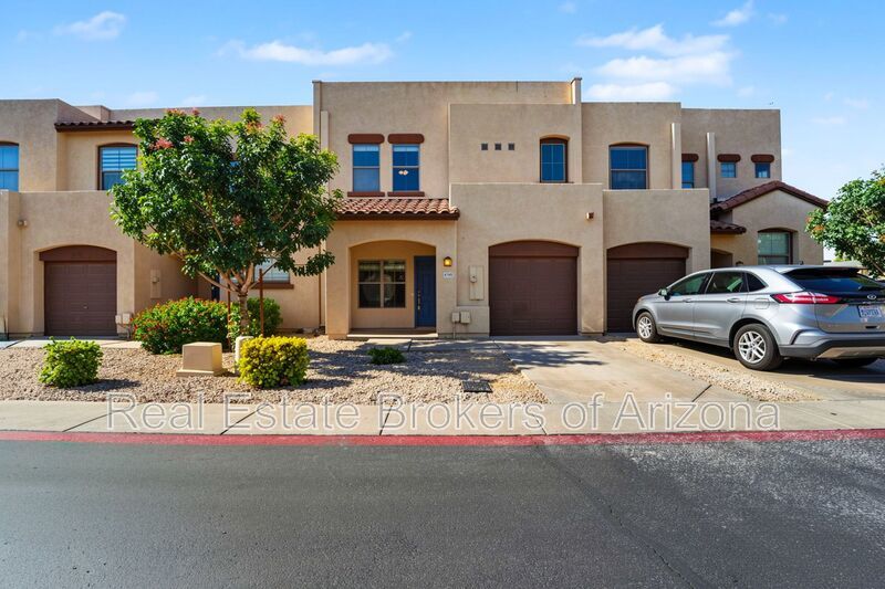 Resort-Style Living in Tempe | Updated 3 Bed + Private Putting Green property image
