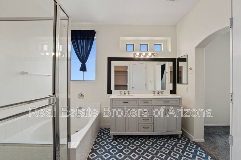 Resort-Style Living in Tempe | Updated 3 Bed + Private Putting Green property image