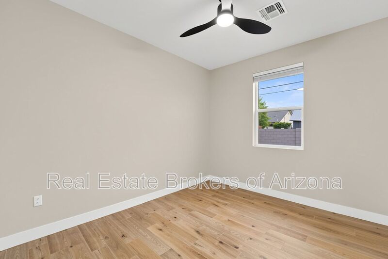 NO HOA! 2024 Build w/ RV Gate, Quartz Kitchen & 4 Spacious Bedrooms property image