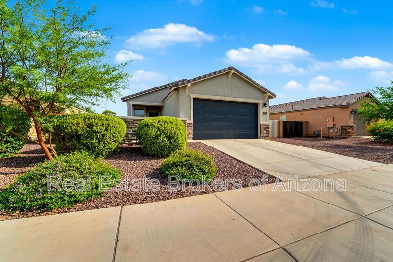 RV Gate + Resort Amenities! 3 Bed Home in Archer Meadows property image