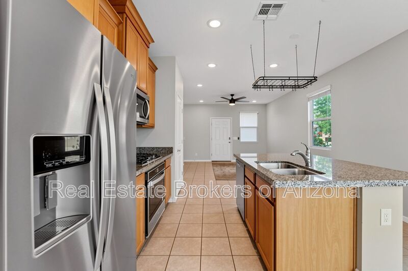 RV Gate + Resort Amenities! 3 Bed Home in Archer Meadows property image