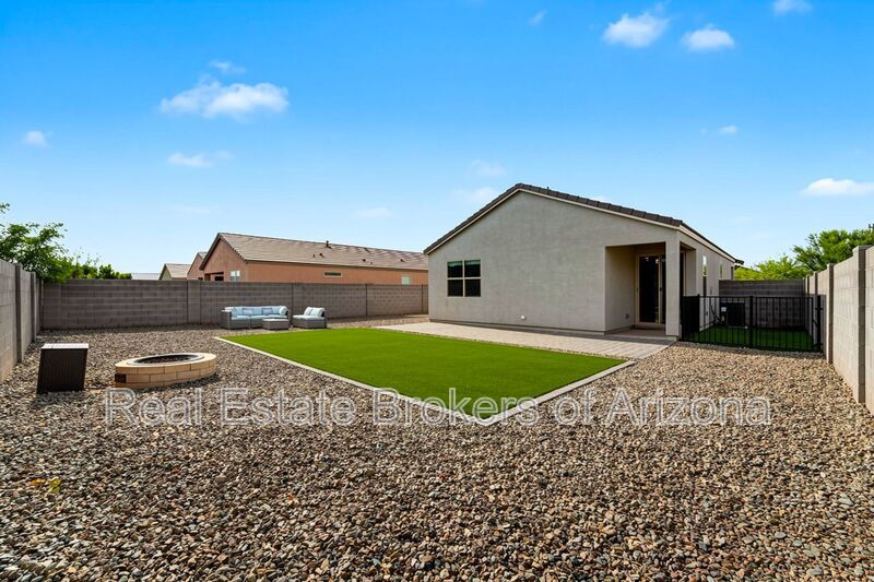 RV Gate + Resort Amenities! 3 Bed Home in Archer Meadows property image