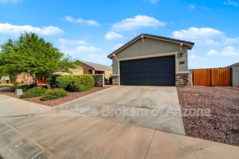 RV Gate + Resort Amenities! 3 Bed Home in Archer Meadows property image