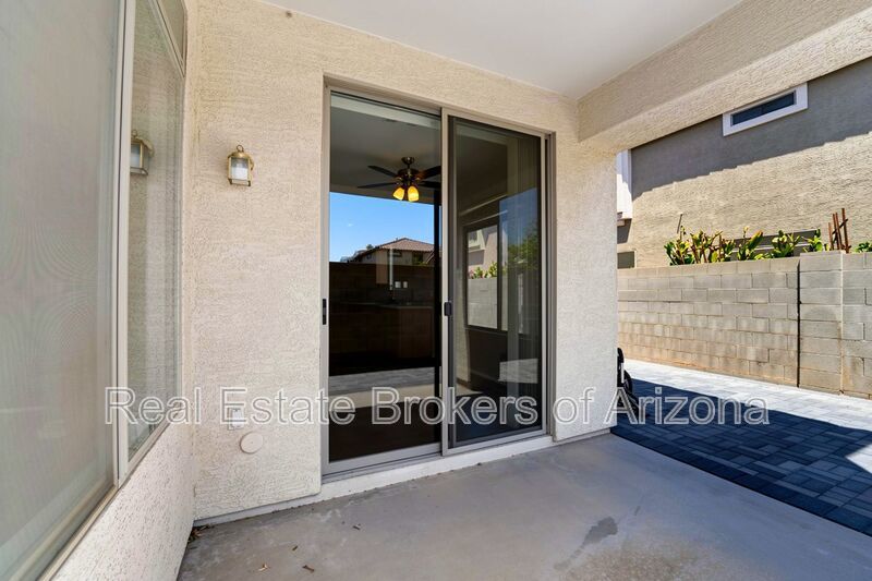 Gated Chandler Living | 4 Bedrooms in Top-Rated School District property image