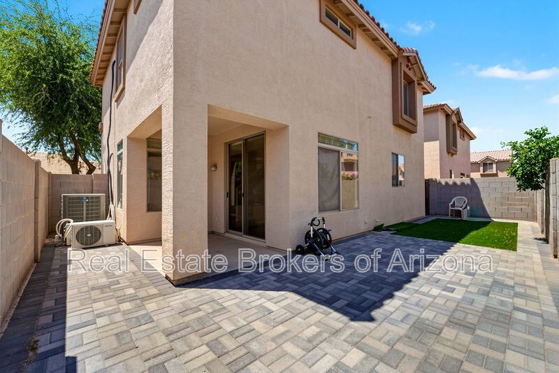 Gated Chandler Living | 4 Bedrooms in Top-Rated School District property image