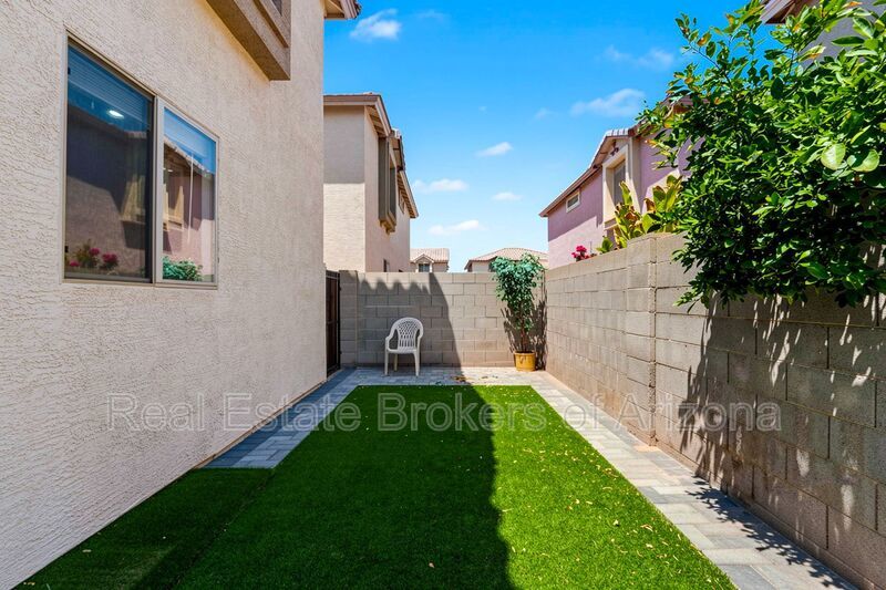 Gated Chandler Living | 4 Bedrooms in Top-Rated School District property image