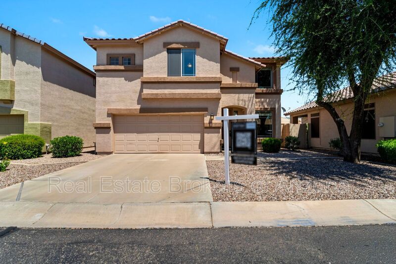 Gated Chandler Living | 4 Bedrooms in Top-Rated School District property image