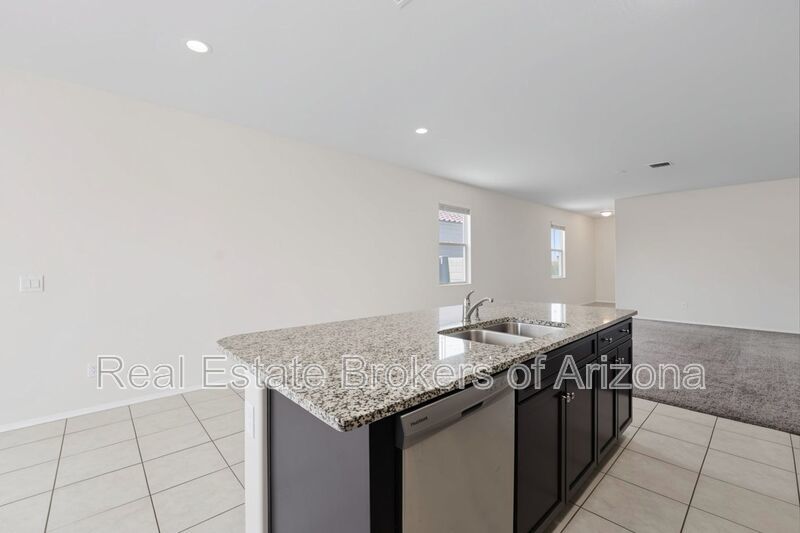 Tartesso Living | 4 Bed, Large Loft & Incredible Community Amenities property image