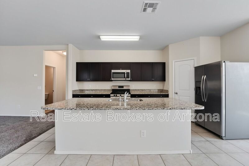 Tartesso Living | 4 Bed, Large Loft & Incredible Community Amenities property image