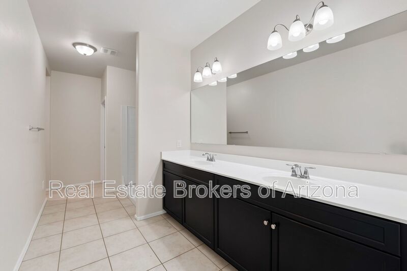 Tartesso Living | 4 Bed, Large Loft & Incredible Community Amenities property image