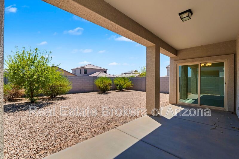 Tartesso Living | 4 Bed, Large Loft & Incredible Community Amenities property image