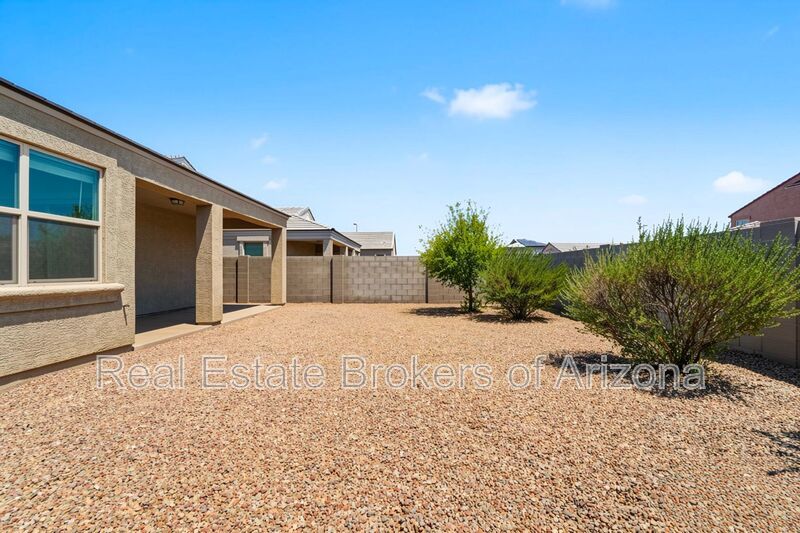 Tartesso Living | 4 Bed, Large Loft & Incredible Community Amenities property image