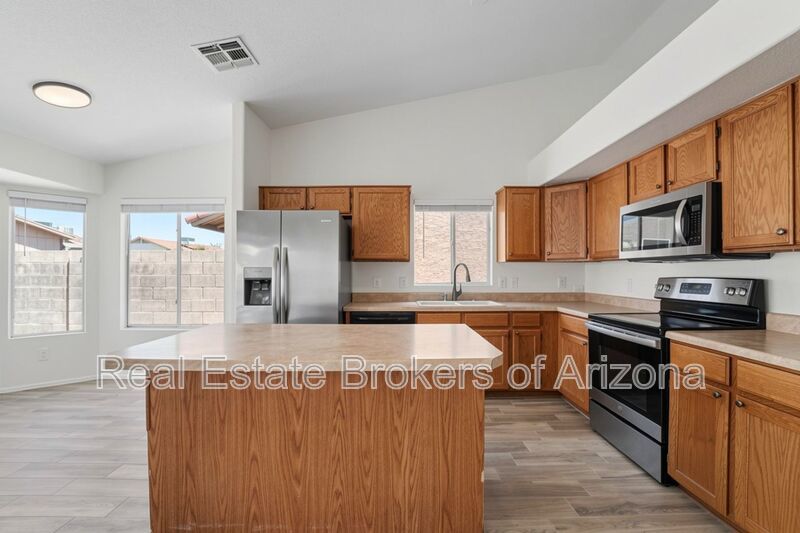 Major Updates Just Completed | 4 Bed Peoria Home with No HOA property image