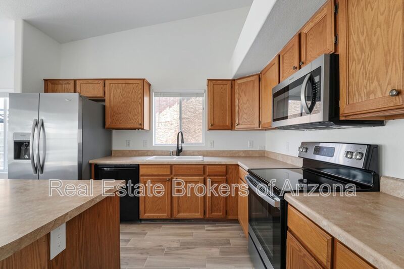Major Updates Just Completed | 4 Bed Peoria Home with No HOA property image