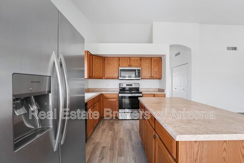 Major Updates Just Completed | 4 Bed Peoria Home with No HOA property image