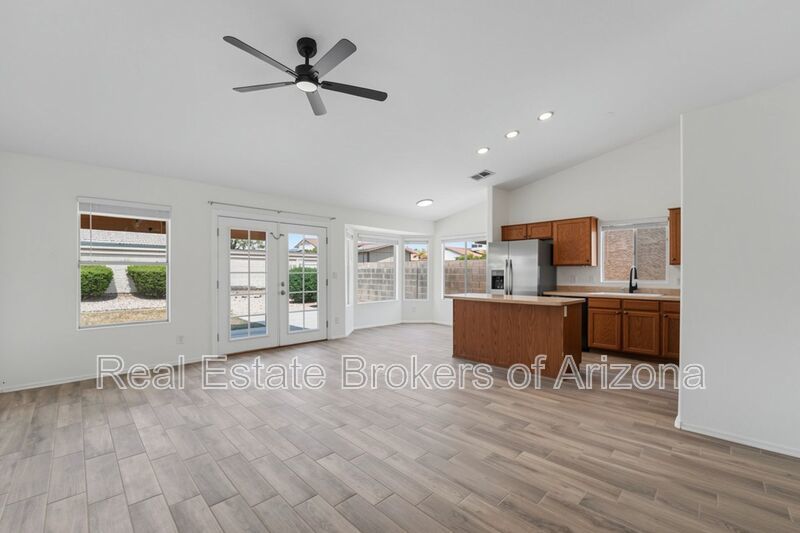 Major Updates Just Completed | 4 Bed Peoria Home with No HOA property image