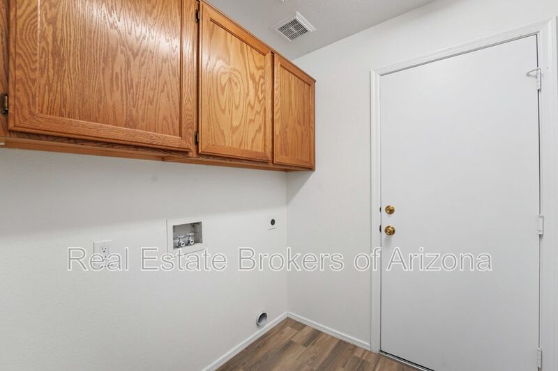 Major Updates Just Completed | 4 Bed Peoria Home with No HOA property image