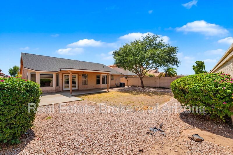 Major Updates Just Completed | 4 Bed Peoria Home with No HOA property image