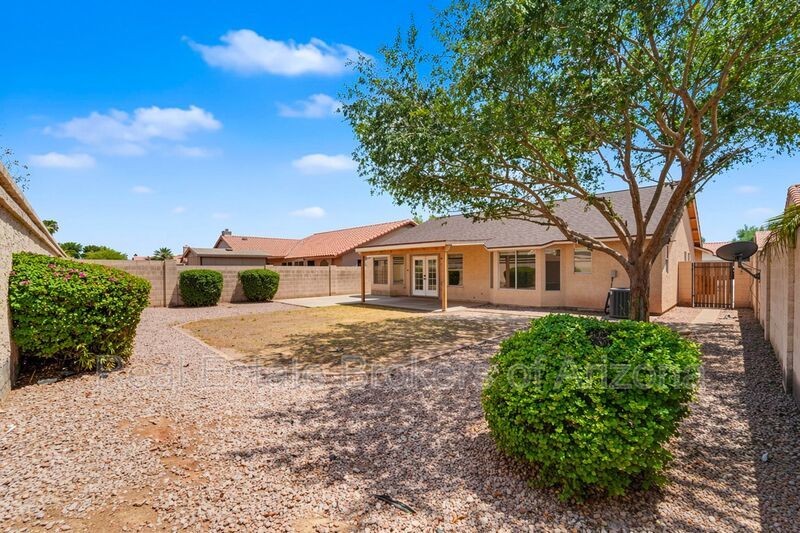 Major Updates Just Completed | 4 Bed Peoria Home with No HOA property image