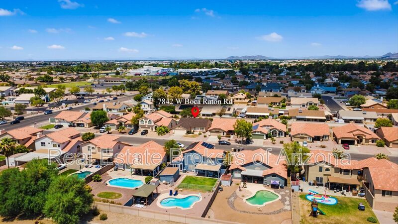 Major Updates Just Completed | 4 Bed Peoria Home with No HOA property image