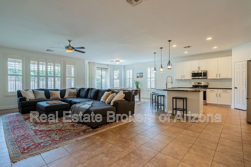 Phoenix Pool Home | 4 Bedrooms, Solar + Backyard Putting Green property image