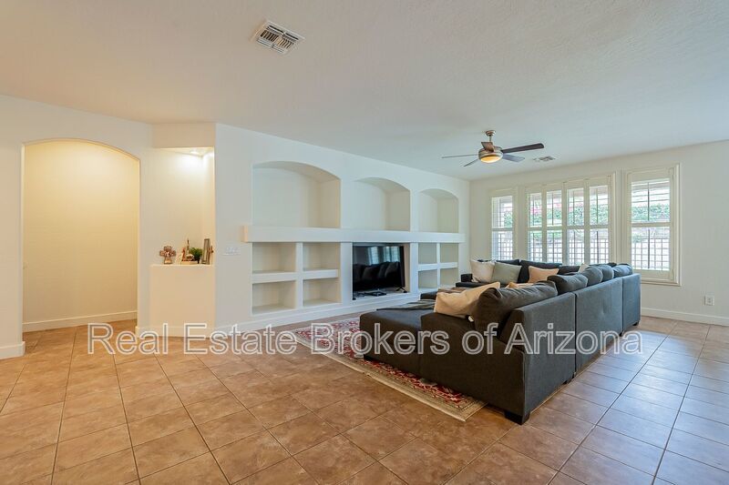 Phoenix Pool Home | 4 Bedrooms, Solar + Backyard Putting Green property image
