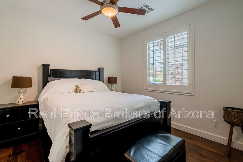 Phoenix Pool Home | 4 Bedrooms, Solar + Backyard Putting Green property image