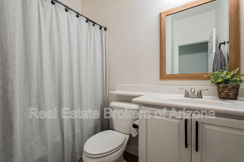Phoenix Pool Home | 4 Bedrooms, Solar + Backyard Putting Green property image