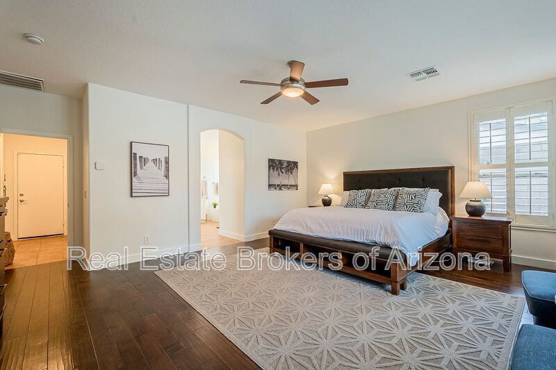 Phoenix Pool Home | 4 Bedrooms, Solar + Backyard Putting Green property image