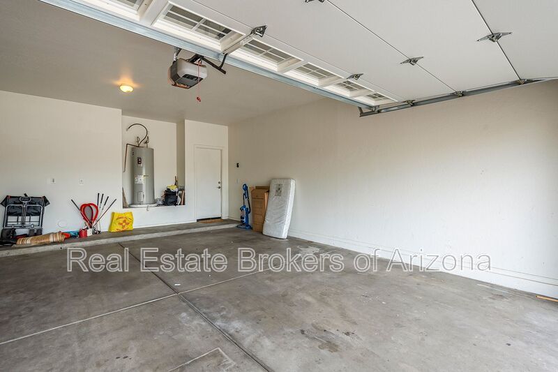 Phoenix Pool Home | 4 Bedrooms, Solar + Backyard Putting Green property image