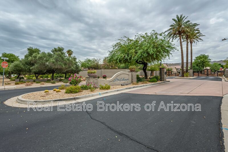 Phoenix Pool Home | 4 Bedrooms, Solar + Backyard Putting Green property image