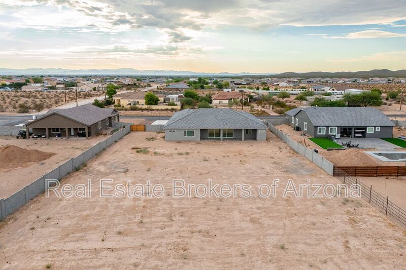 Luxury Estate on 1+ Acre | 6 Beds, Mountain Views & 4-Car Garage property image
