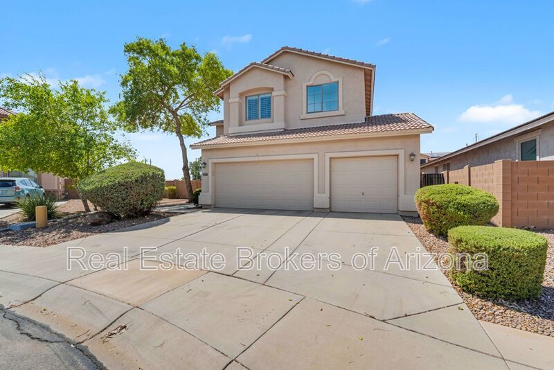 Spacious Maricopa Home | 3-Car Garage, Loft & Updated Interior property image
