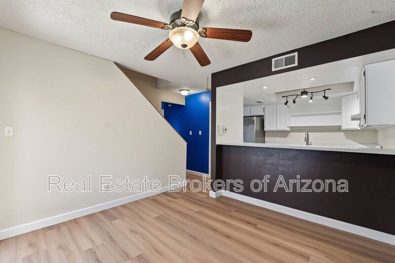 Spacious Mesa Townhome with Updated Kitchen & Utilities Included! property image