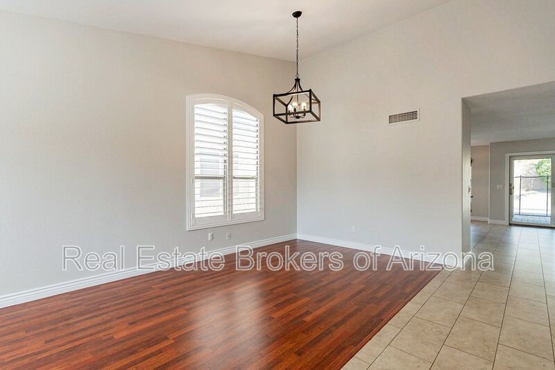 Elegant Living: Custom Upgrades and Superior Comfort in Phoenix property image
