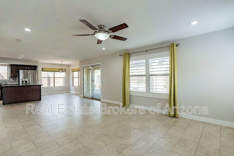 Elegant Living: Custom Upgrades and Superior Comfort in Phoenix property image