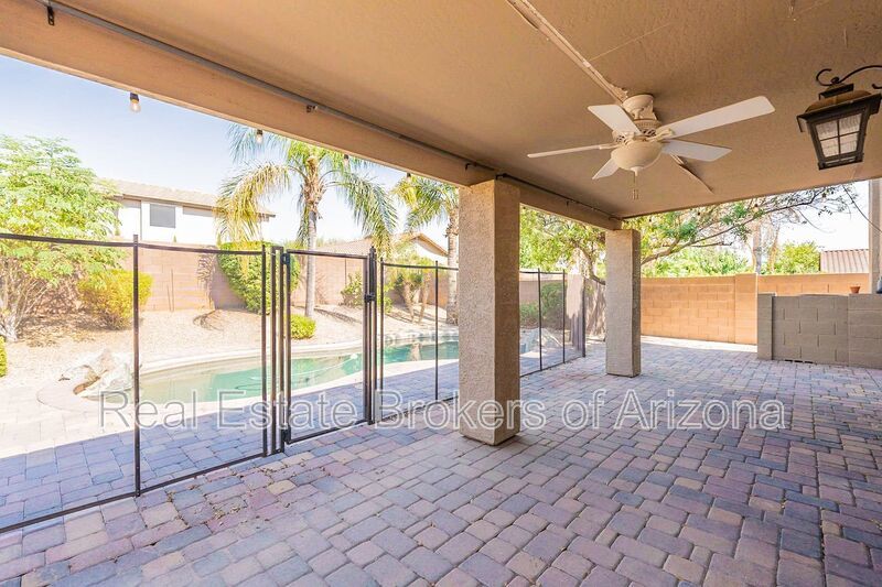 Elegant Living: Custom Upgrades and Superior Comfort in Phoenix property image