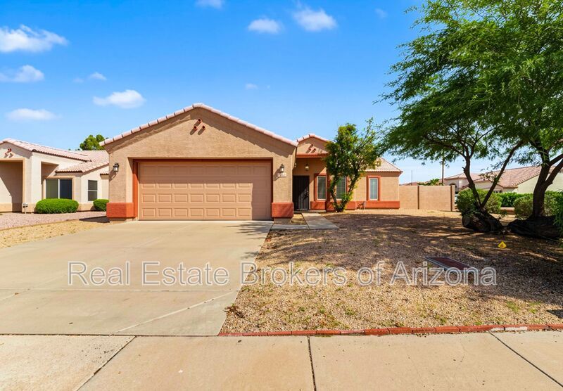 Spacious Glendale Home in Windrose | 3 Bedrooms, 2 Living Areas & Covered Patio! property image
