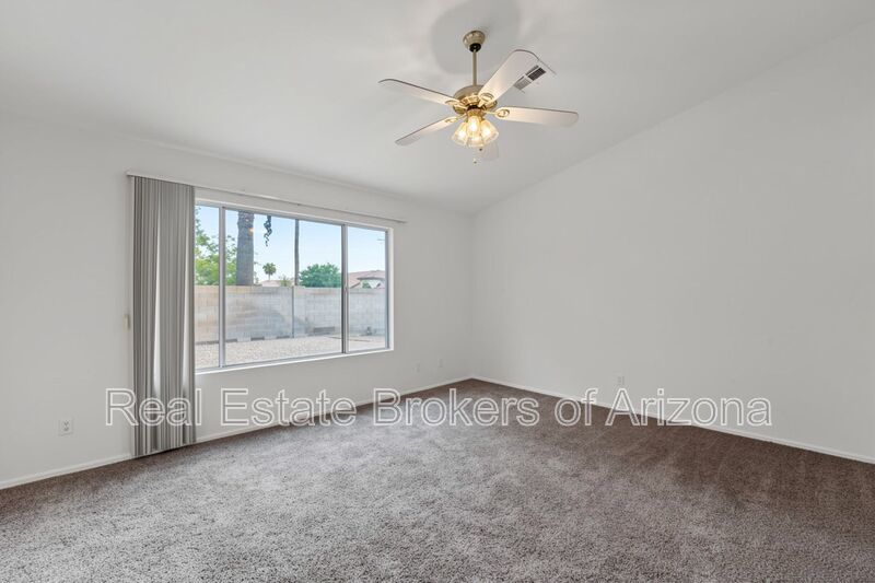 Spacious Glendale Home in Windrose | 3 Bedrooms, 2 Living Areas & Covered Patio! property image