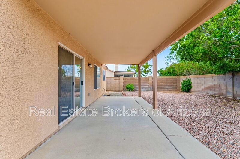 Spacious Glendale Home in Windrose | 3 Bedrooms, 2 Living Areas & Covered Patio! property image