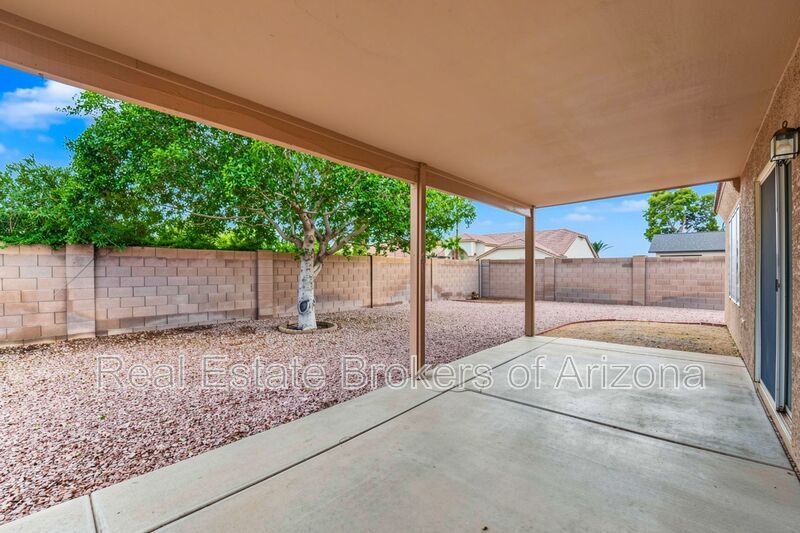 Spacious Glendale Home in Windrose | 3 Bedrooms, 2 Living Areas & Covered Patio! property image