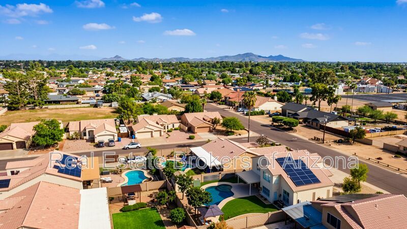 Spacious Glendale Home in Windrose | 3 Bedrooms, 2 Living Areas & Covered Patio! property image