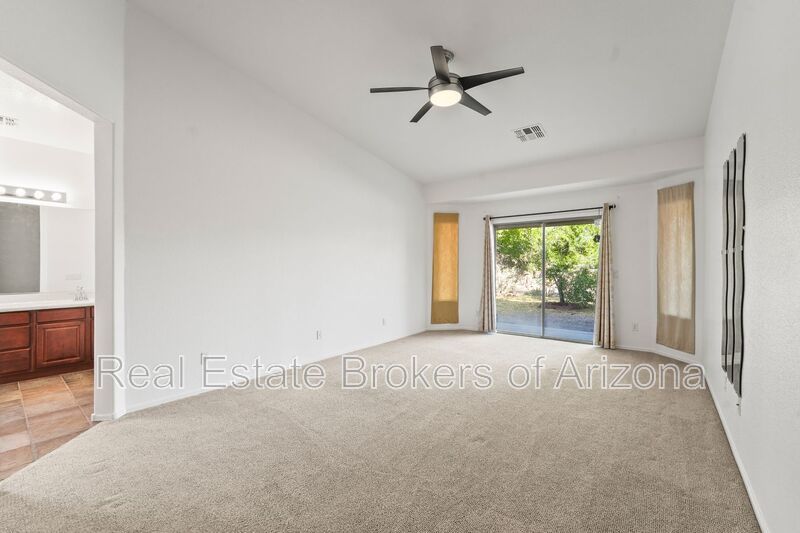 Oversized Lot + Dual Garages! 3 Bed + Den in Mountain Vista property image