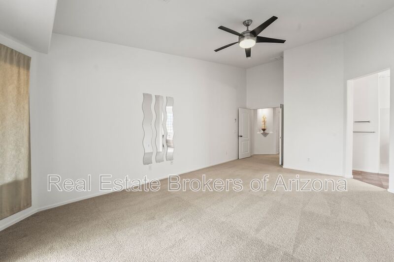 Oversized Lot + Dual Garages! 3 Bed + Den in Mountain Vista property image